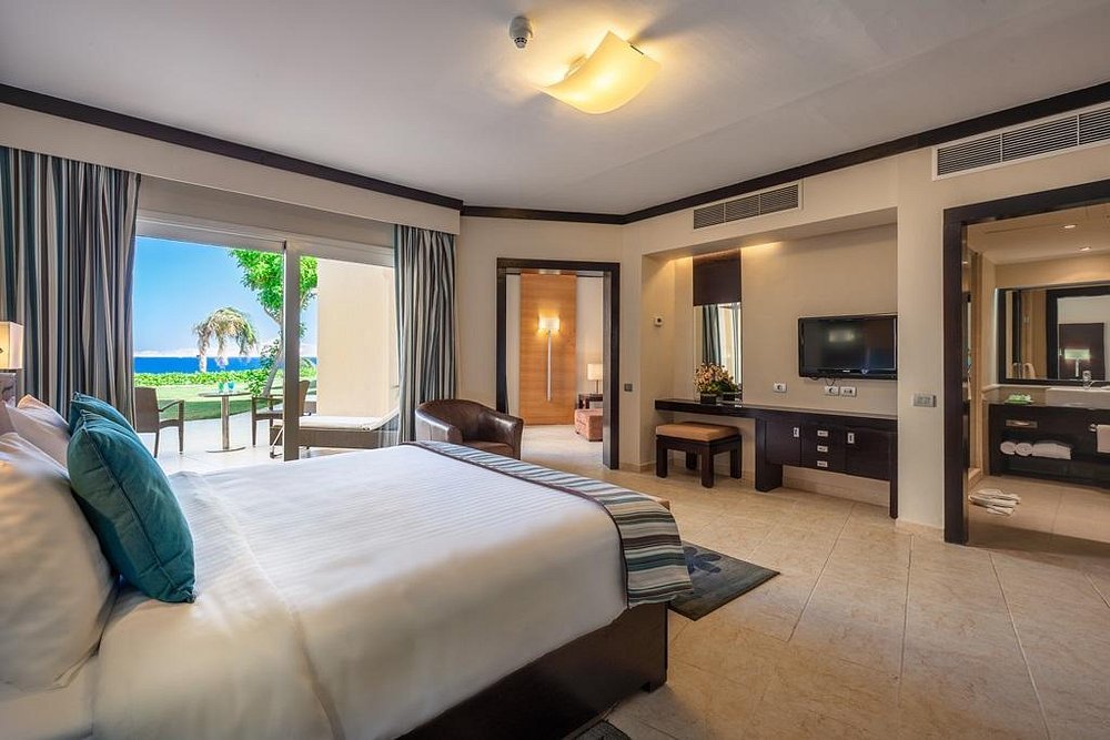 junior-suite-bedroom